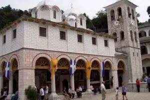 Moni Eikosifoinissas