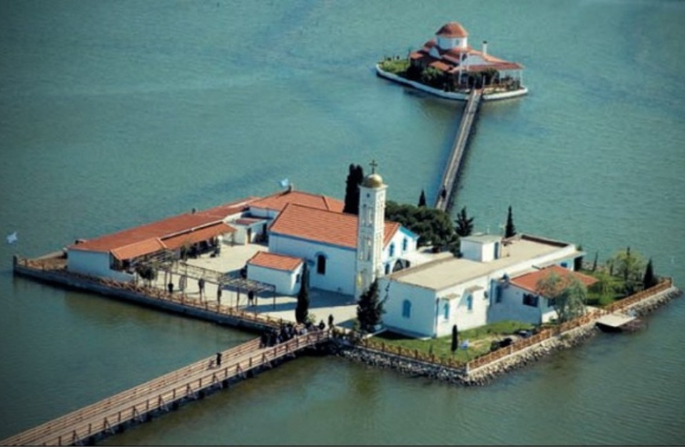 Монастырь Святого Николая Чудотворца и Церковь Панагии Пантанассы